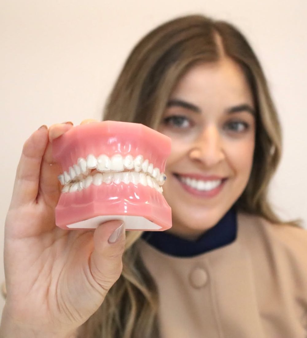 Você já ouviu falar em InvisalignO Invisalign é um tratamento ortodôntico feito com alinhadores Você já ouviu falar em InvisalignO Invisalign é um tratamento ortodôntico feito com alinhadores
